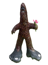 Alan Potter CYFL Copper Yeti Big Foot With Flowers