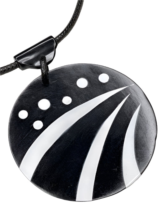 Alisha D NT405A-BW Black and White Resin Pendant Necklace