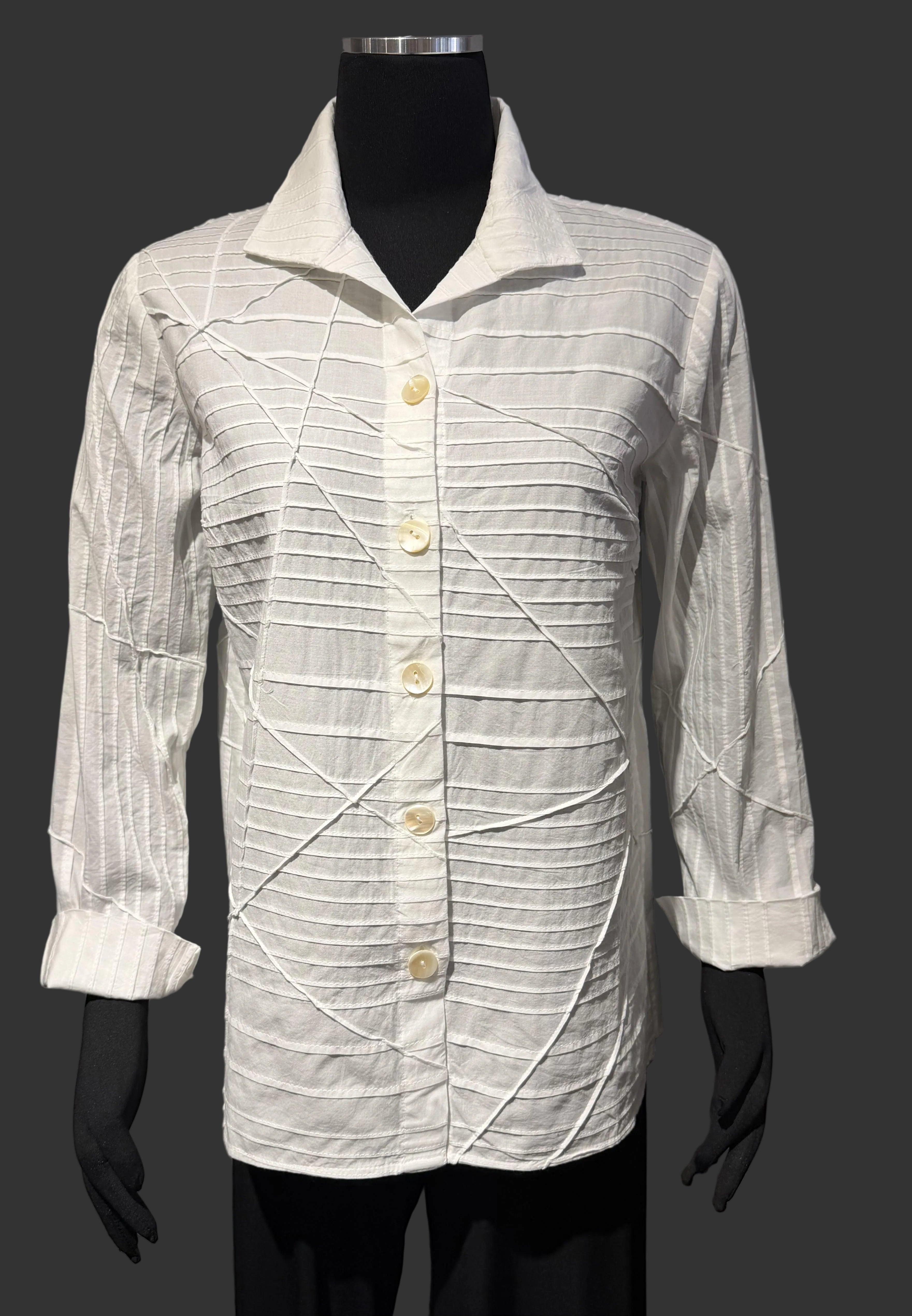 Olivia By Habitat 240112WT WHITE Read Between The Lines Constructed Angles Top