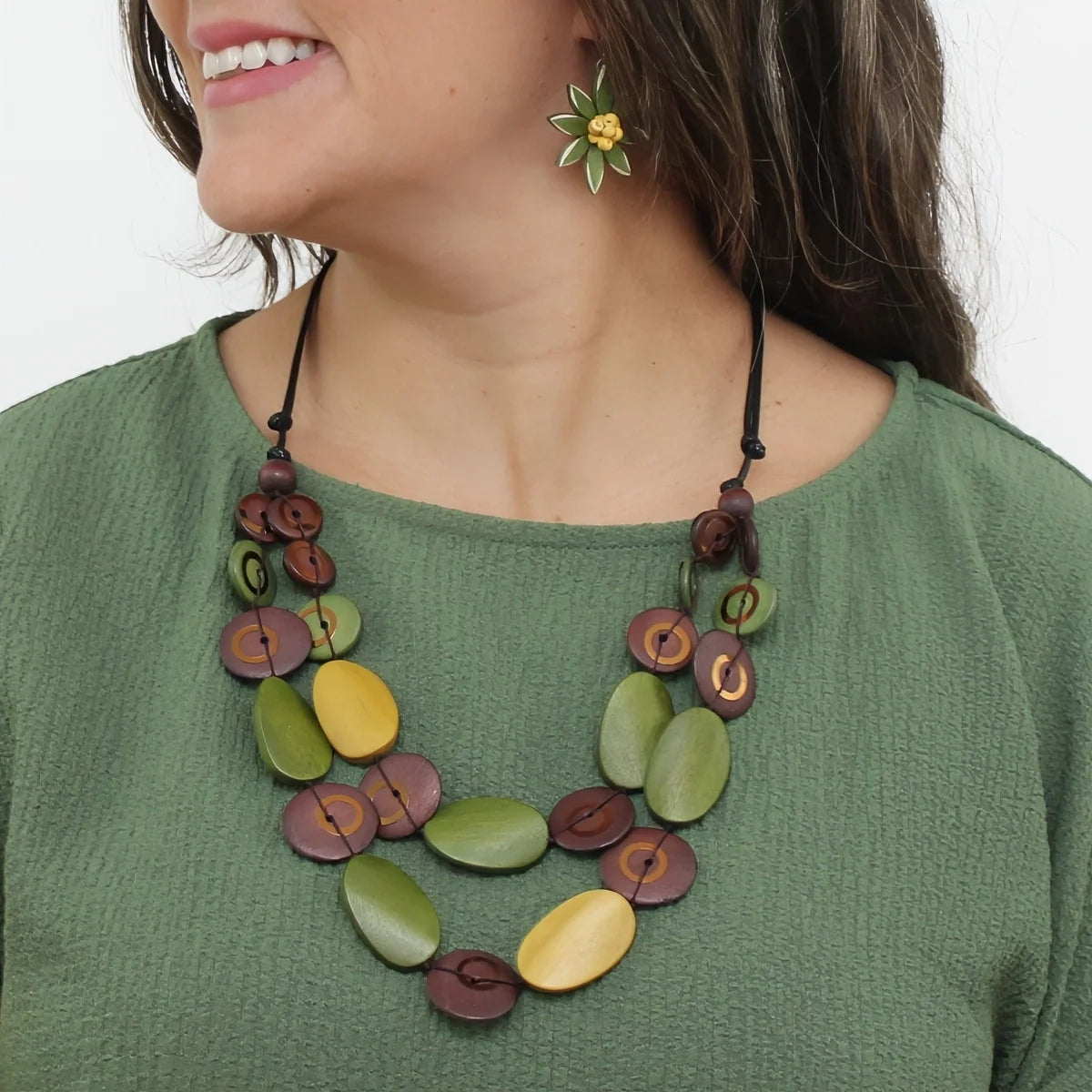 Sylca BP26N18 OLIVE Olive Grove Layered Wood Necklace