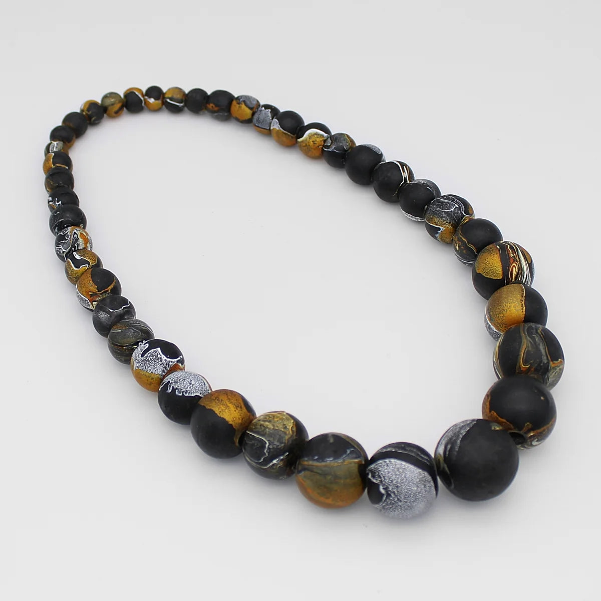 Sylca DW24N06 BLACK Kori Black and Gold Beaded Necklace