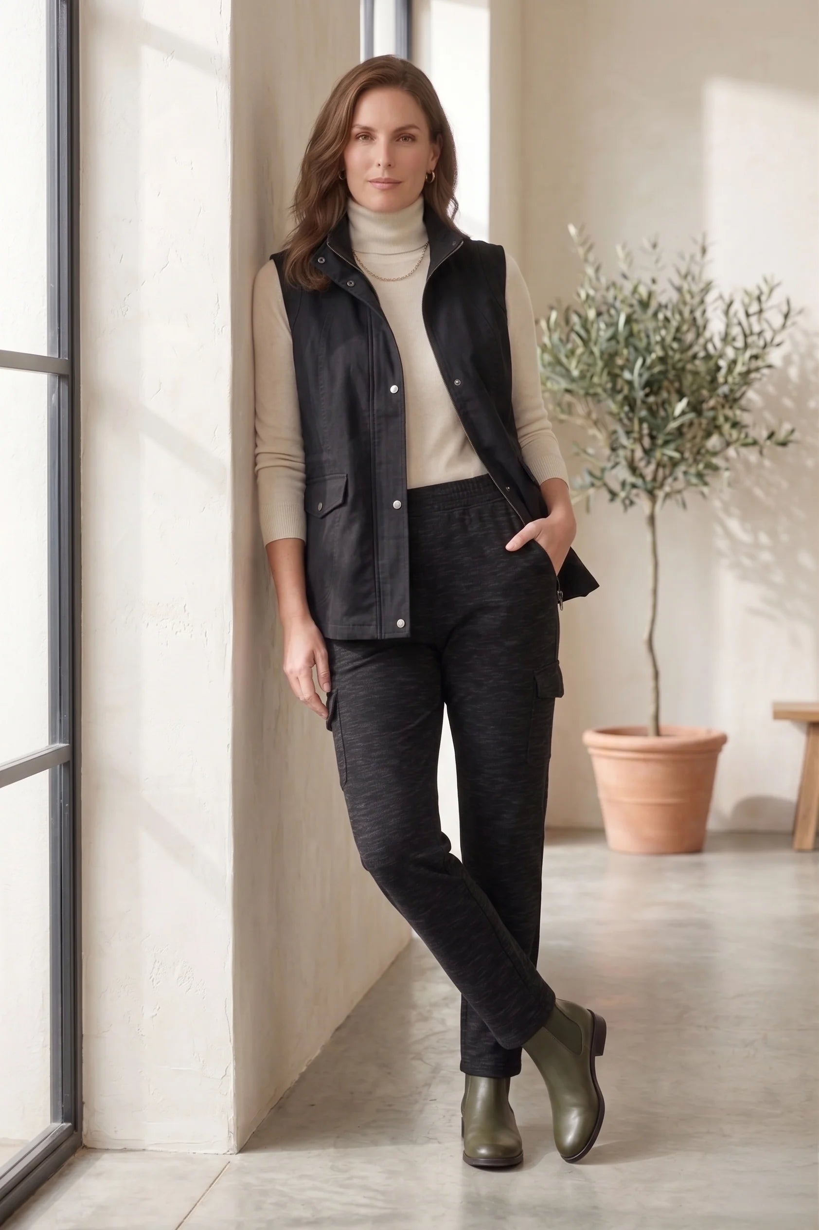 Wild Palms D44BK BLACK Women’s Stretch Denim Zip & Snap Front Cargo Vest