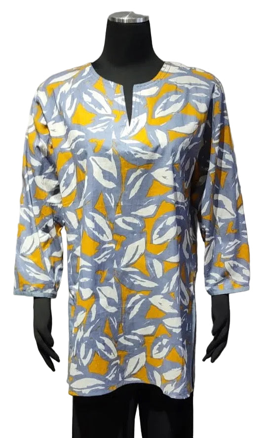 Kikisol 125PL PAINTED LEAF Split Neck 3/4 Sleeve Printed Tunic
