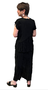 Vanité Couture 18756BK Black Crinkle and Waffle Quilt Asymmetric Patchwork One Size Skirt