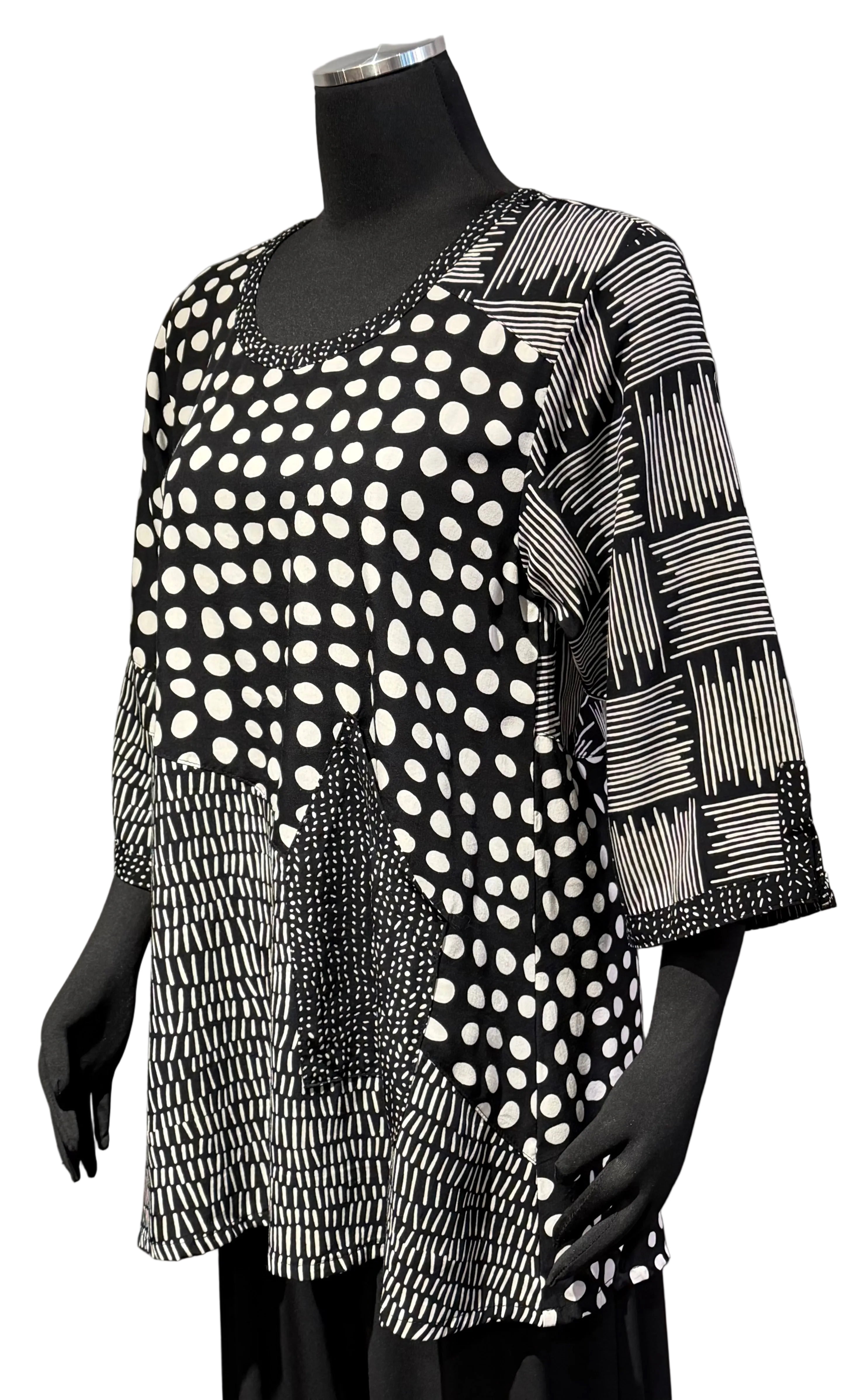 Lyng W1069RBW Black and White Combo Tee