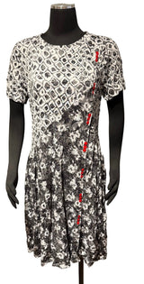 Shana 26003BW Black and White Short Sleeve Crinkle Mix Media Dress With Pockets