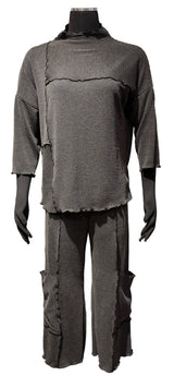 Vine Street 759CH CHARCOAL Ribbed & Pieced Lettuce Edge Long Sleeve Mock Turtleneck Tee
