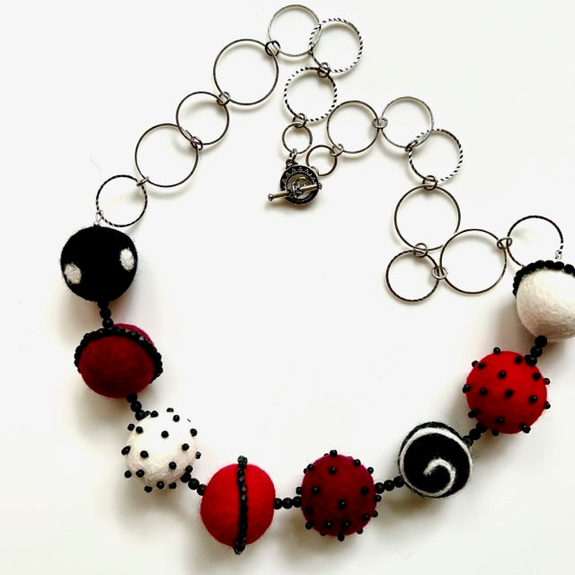 Two Son Jewelry FBSRBW RED BLACK WHITE Felt Ball Necklace Stainless Steel Ring Chain
