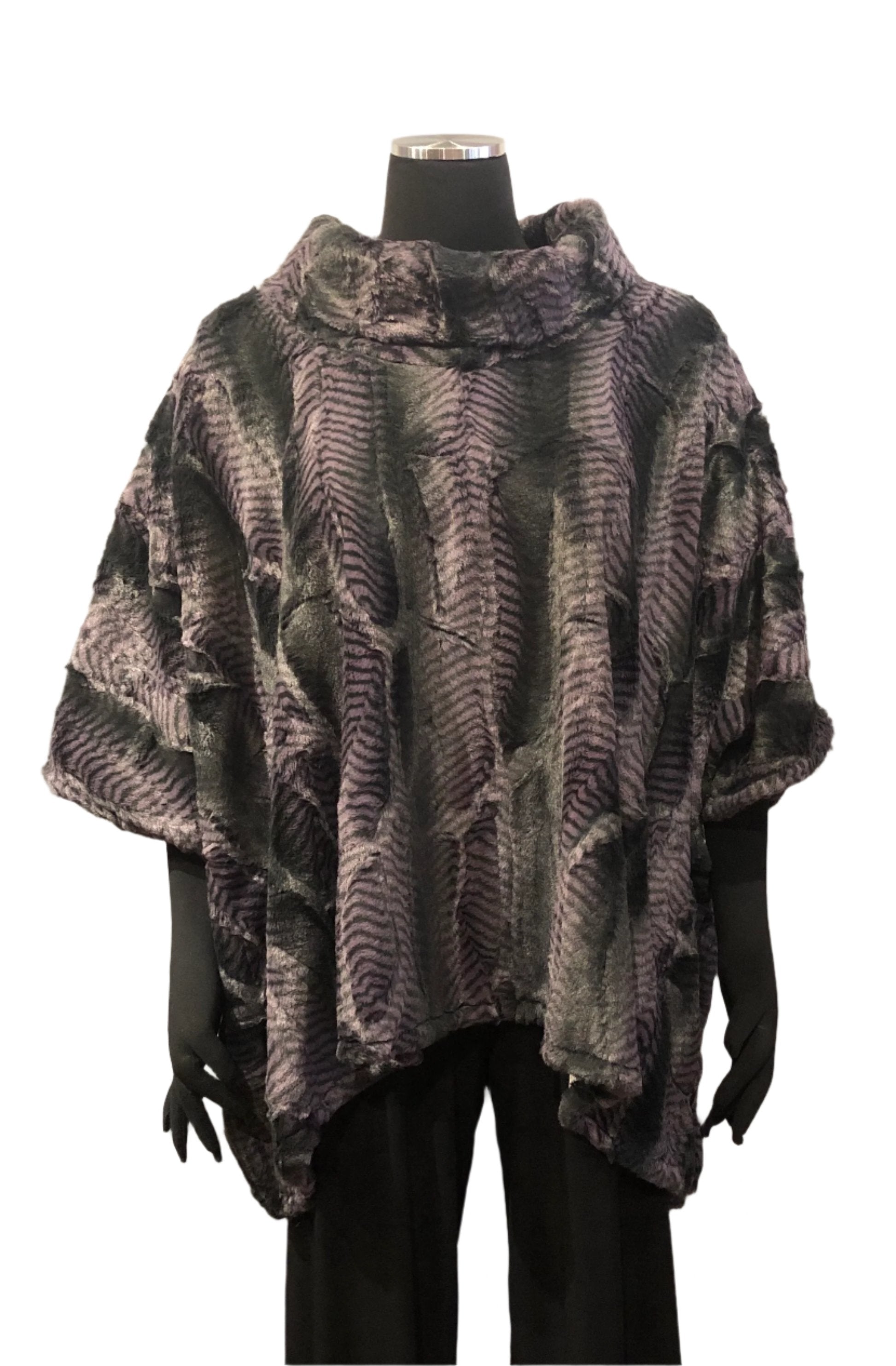 Vine Street 304Q Quill One Size Loose Cowl Neck Poncho