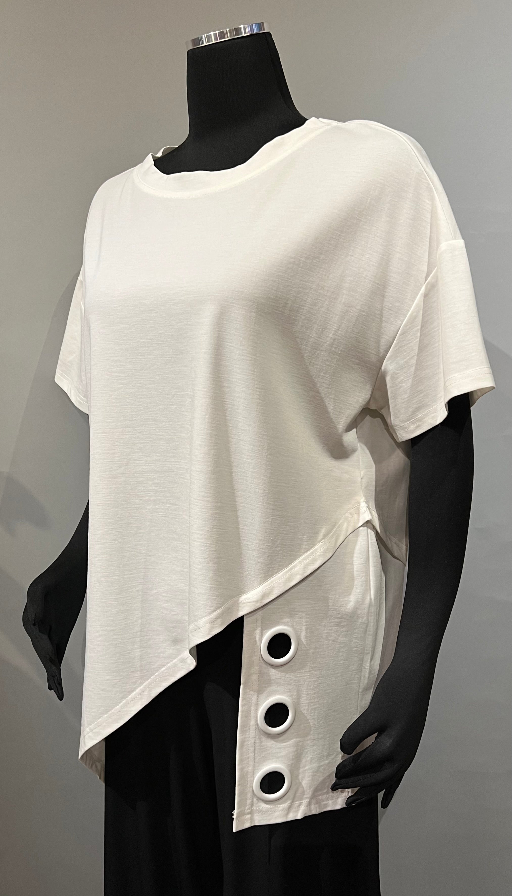Vanité Couture 1196WT White One Size Short Sleeve Tee Asymmetric Hem With Grommets