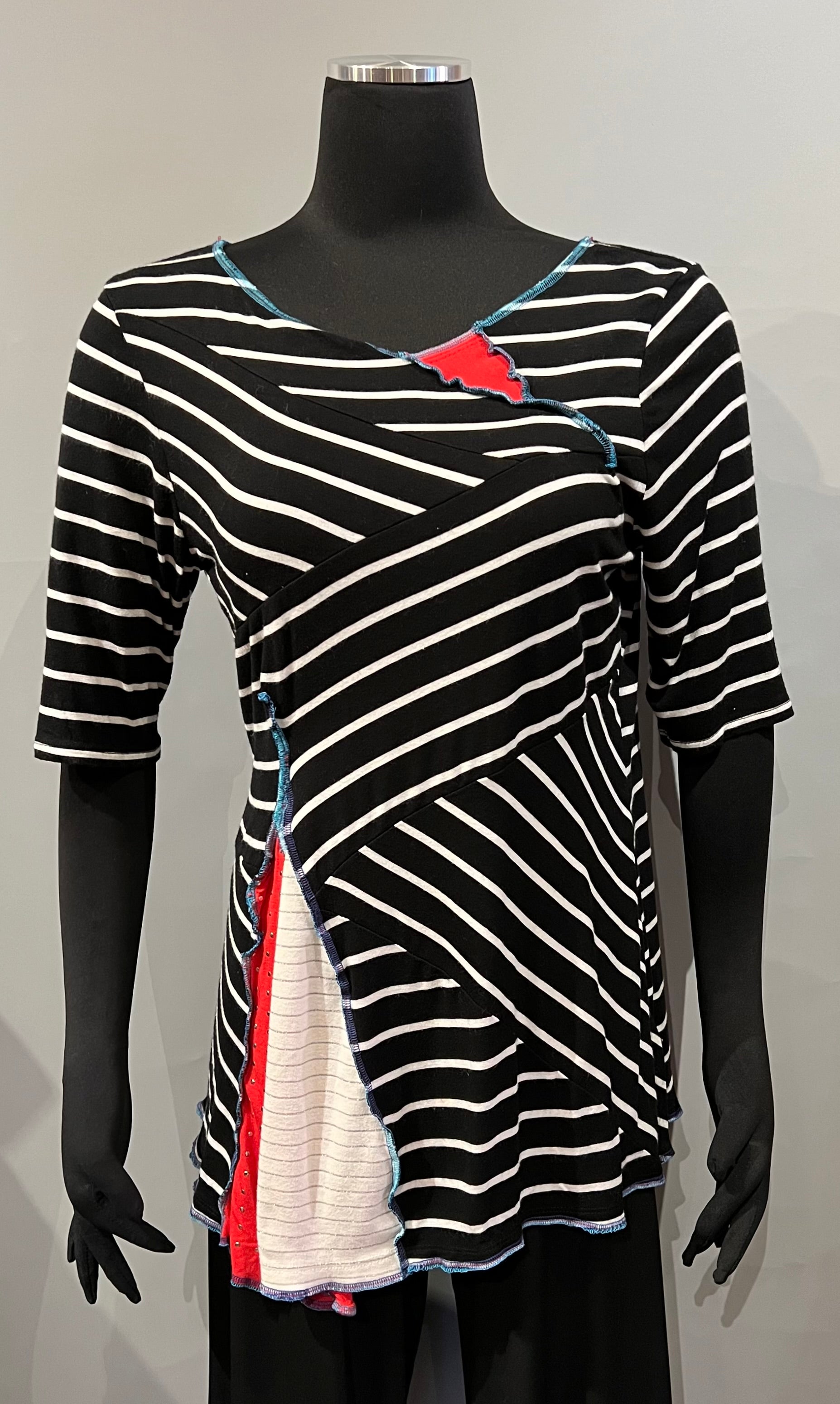 Rags 2 Riches R2R3 (Size S/M) Lightweight Viscose Spandex Black White and Red 3/4 Sleeve Top