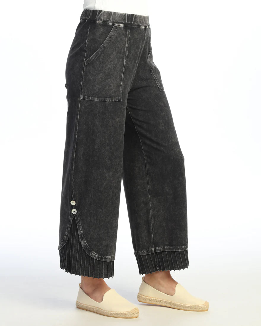 Jess & Jane M125BK Black Mineral Washed Wide Leg Pant With Pleated Rib Hem and Button Accents