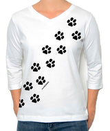 Marüshka PAW03L PAW PRINTS Black On White 3/4 Sleeve V-Neck T-Shirt