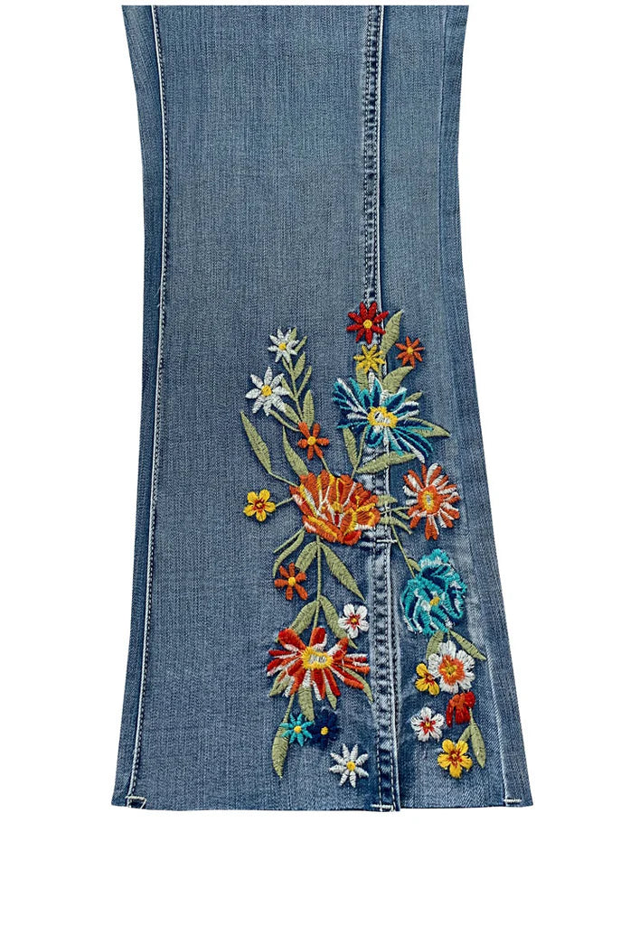 Ethyl Z48BWEMB Zippered Capri Come To My Garden Embroidered Hem Pants