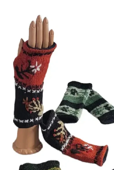 Evergreen Guardian H187RB Red & Black Fleece Lined Embroidered Wool Knitted Gloves