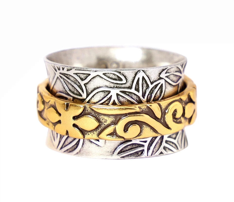 Zoey Simmons C JR1100S Floral Pattern 2-Tone Spinner Ring
