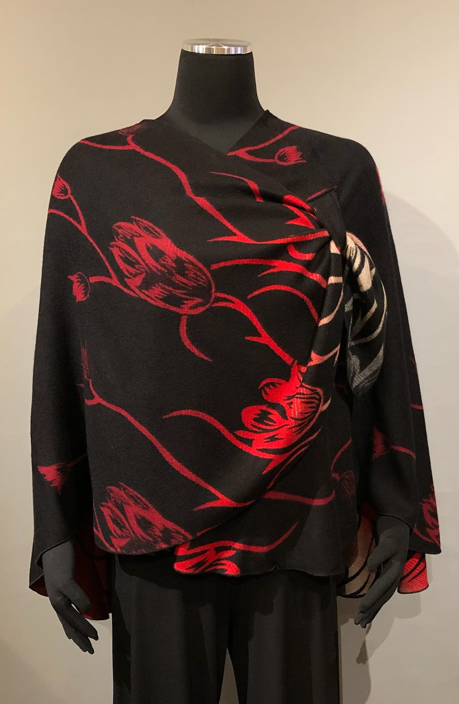 Rapti BS39 Red and Black Reversible Cashmere Buckle Shawl
