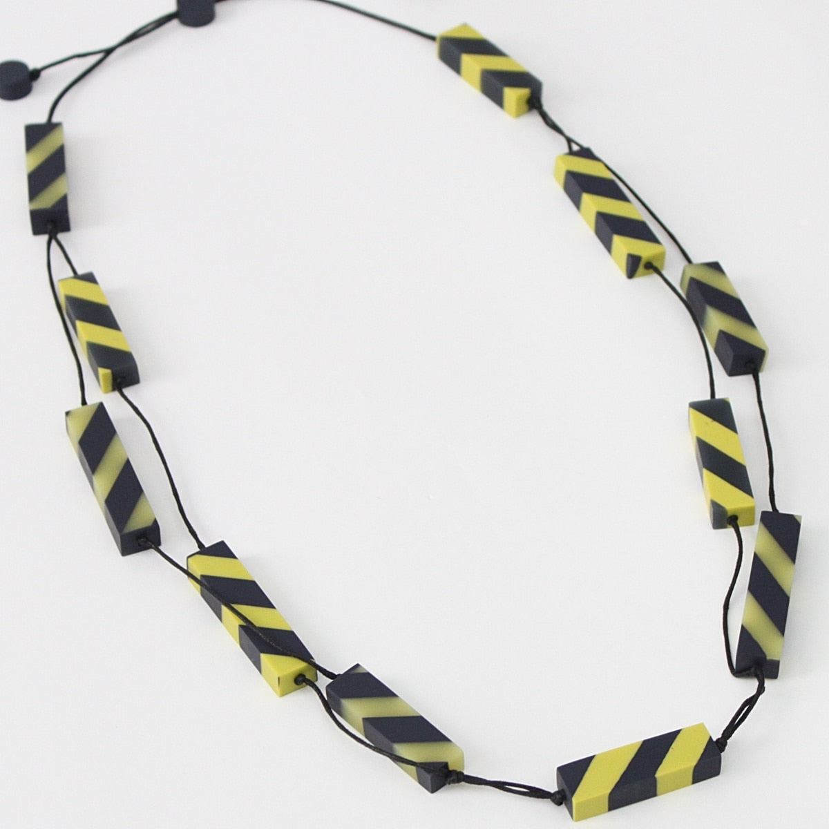 Sylca AE20N11 Lime & Navy Alicia Necklace