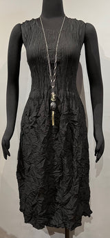 Alquema AD545BK Solid Black Sleeveless Smash Pocket Dress