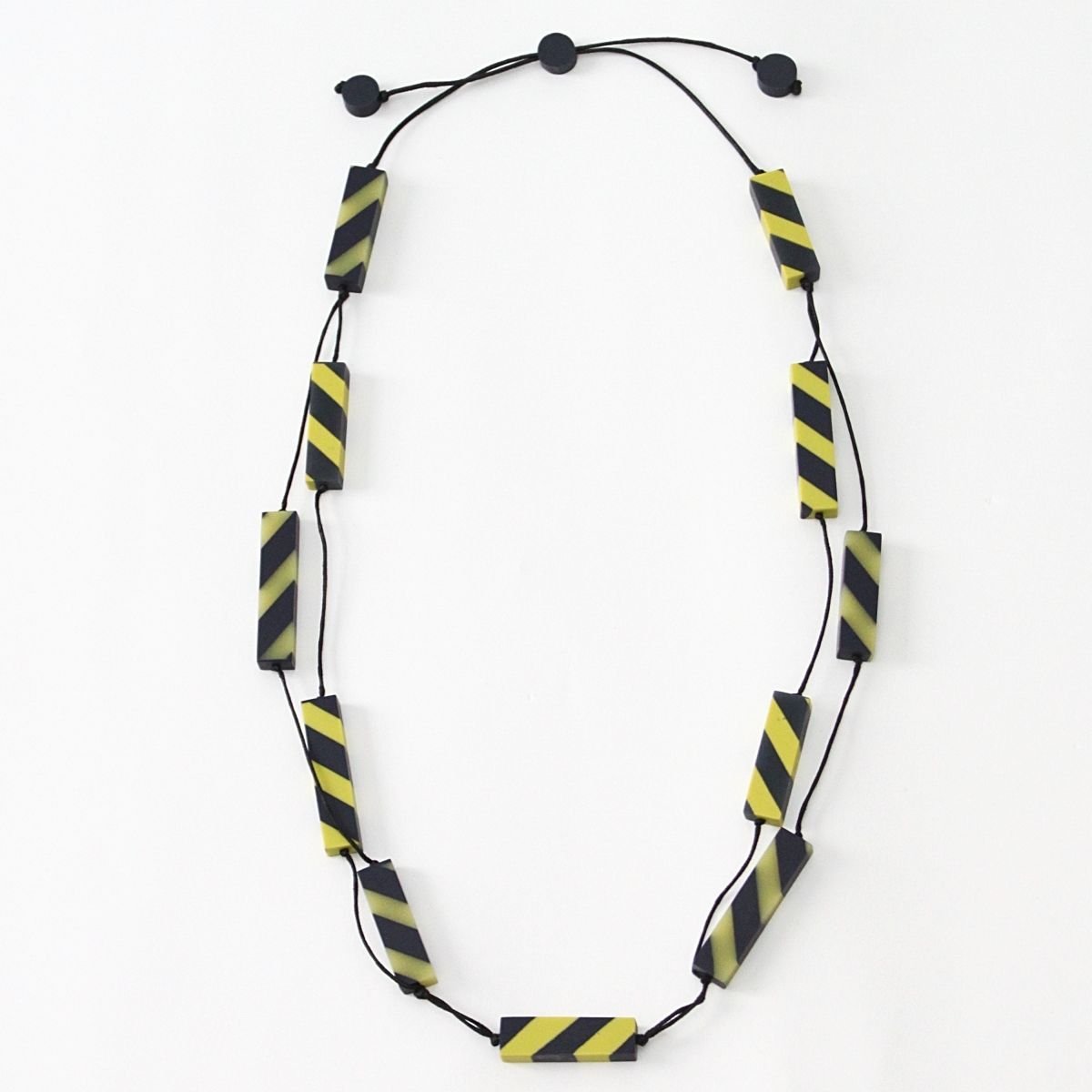 Sylca Lime & Navy Alicia Necklace AE20N11